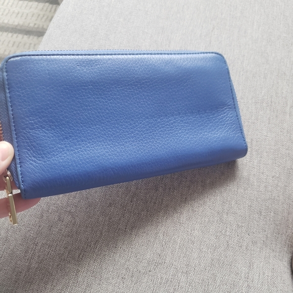 DKNY leather wallet - Picture 2 of 4